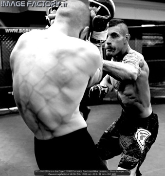 2021-05-02 Milano in the Cage 7 15385 Domenico Facchineri-Mihai Lavraniuc - Shoot boxe pro -77kg